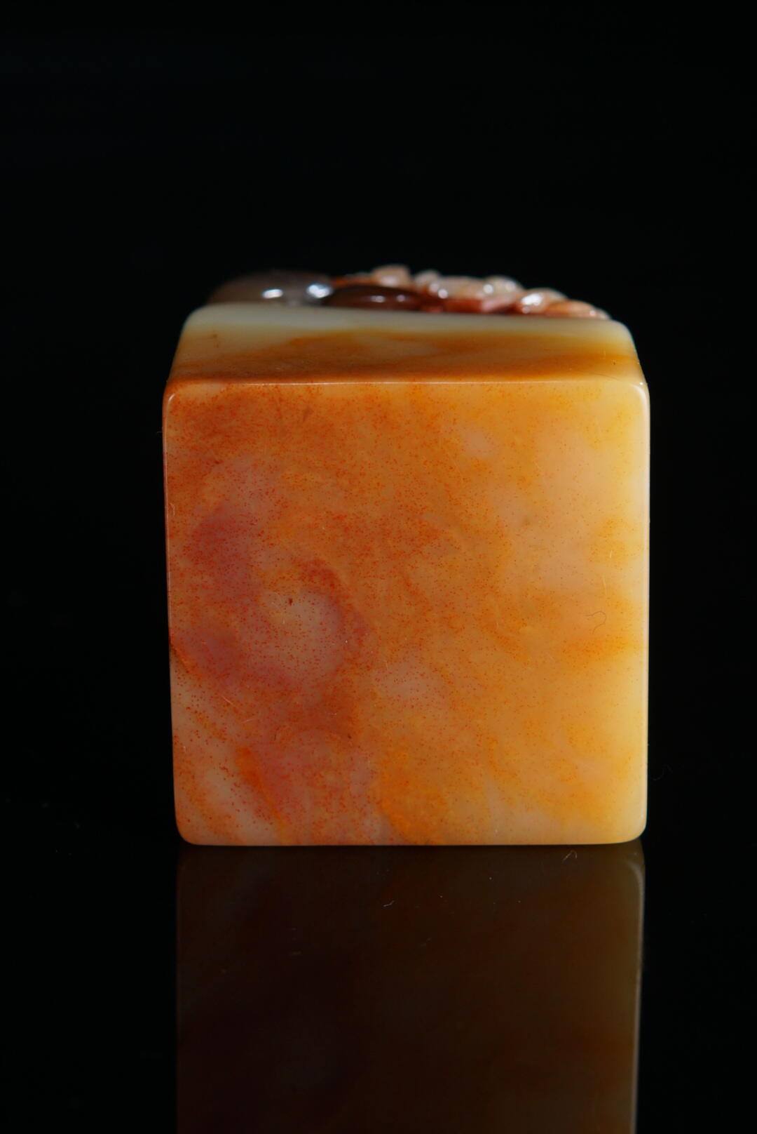 方寸藏珍·寿山田黄印章专场（一） 寿山芙蓉石《螭龙献瑞》钮章