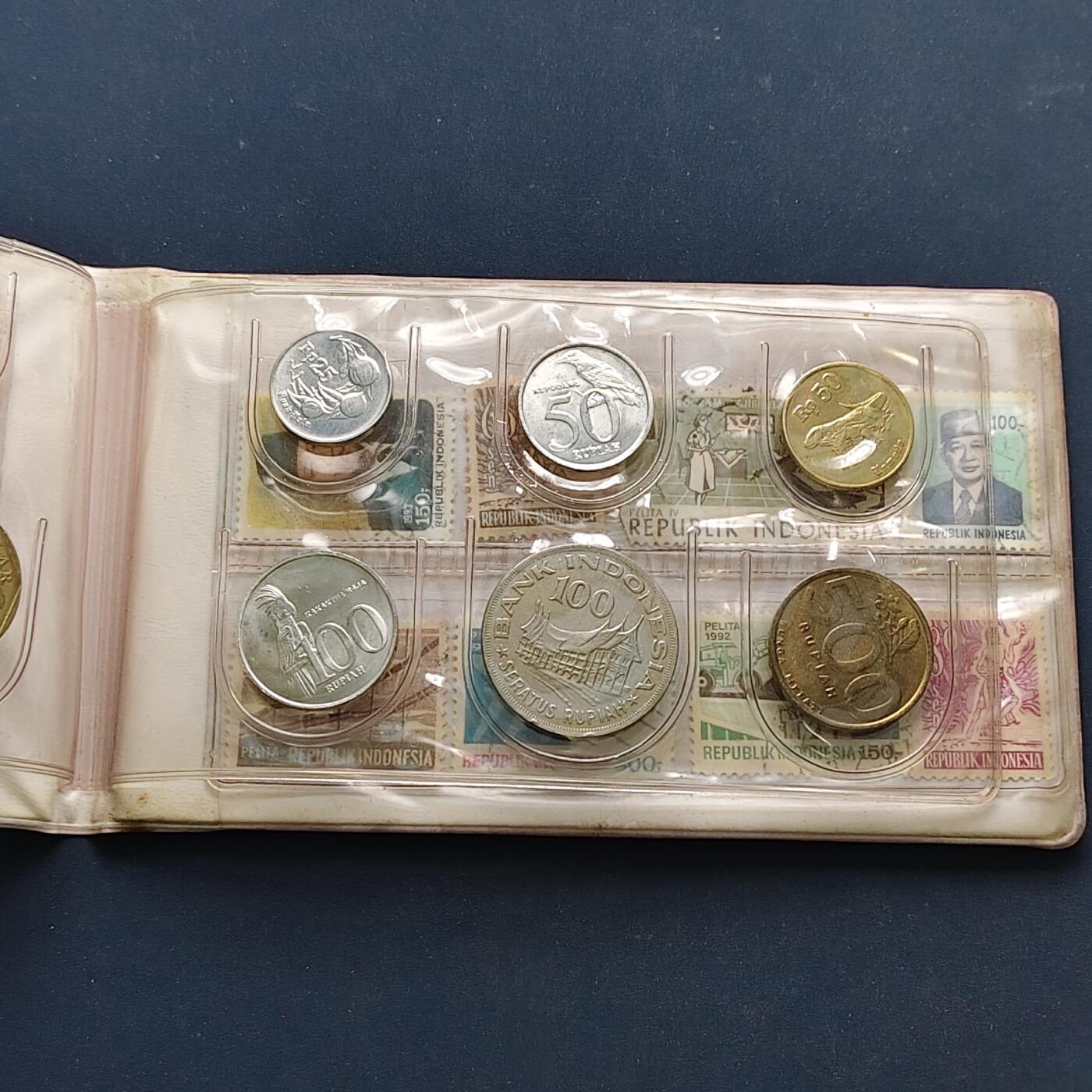 【全场包邮】纯粹捡漏拍496场-持续更新中 新加坡+马来西亚+印度尼西亚旅游套币3本6套