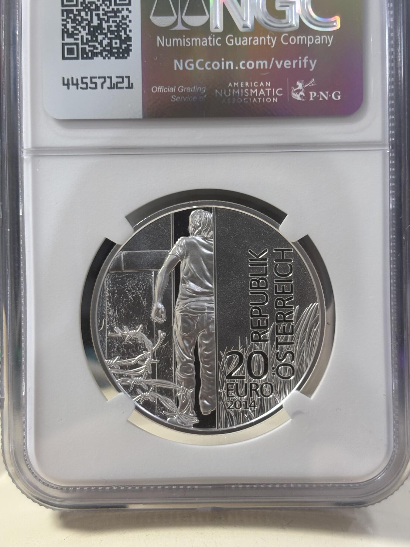 第189期拍卖 获奖奥地利2014推到柏林墙精致银币NGC-PF70无原盒证，900银，20克，发行50000枚