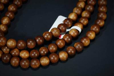 上海都达杂项专场六（全场包邮） 天然黄油格沉香0.8多圈圆珠手串 附鉴定证书87-210