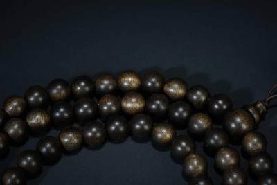 上海都达杂项专场六（全场包邮） 天然文莱沉香0.8圆珠多圈手串 附鉴定证书87-215