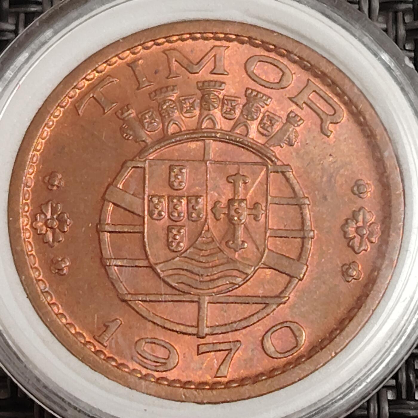 布加迪🐬～世界钱币(上海)🌾第 271 期 /  各国套币和散币 葡属帝汶 1970年 1埃斯库多 原光好品