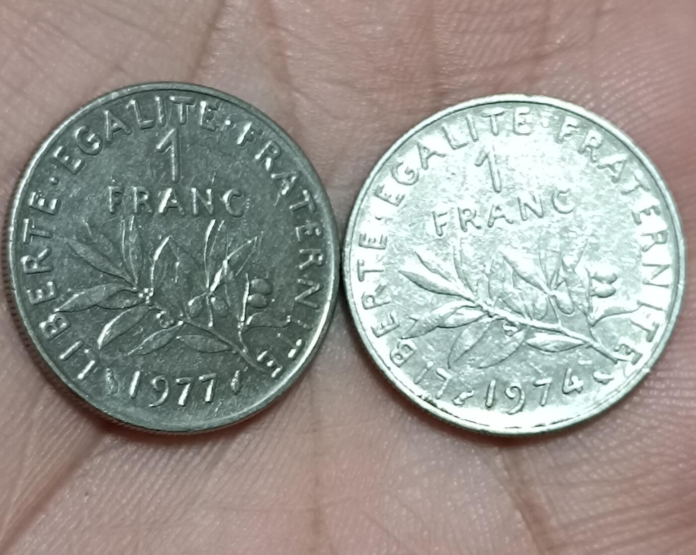 万国钱币阁第八场 法国1法郎（看年份两边，鱼版和小蜜蜂版）