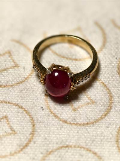 抚柳草堂-第十期章牌钱币  奖章勋章限时免佣 满百包邮 放漏专场 - 回流红宝石戒指 银镀金镶嵌红宝石 宝石长10.5宽7.5mm 重4.9g 打标925 内圈约18.8mm