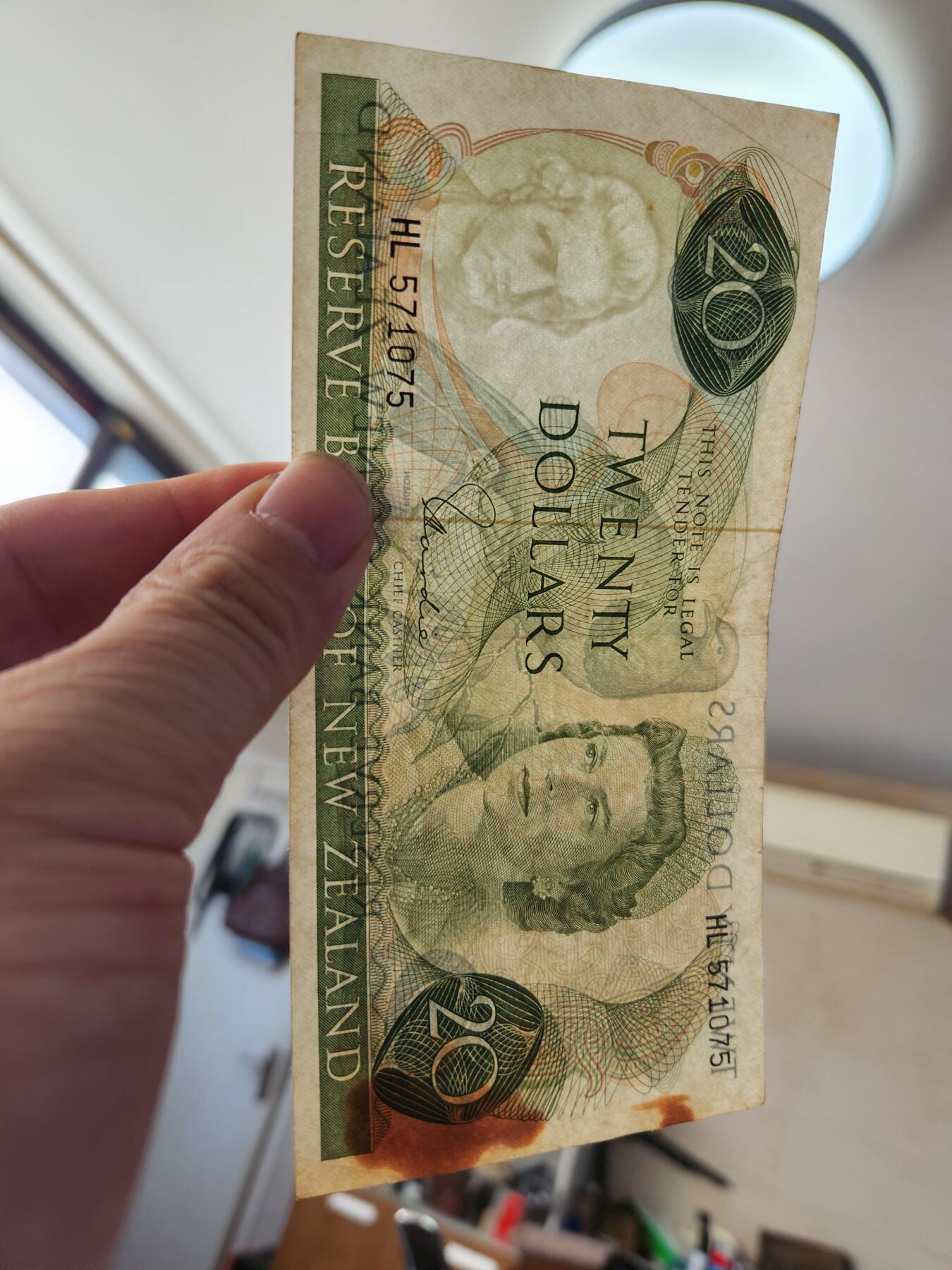 1月22号晚上8点 外国纸币自动截拍第11场