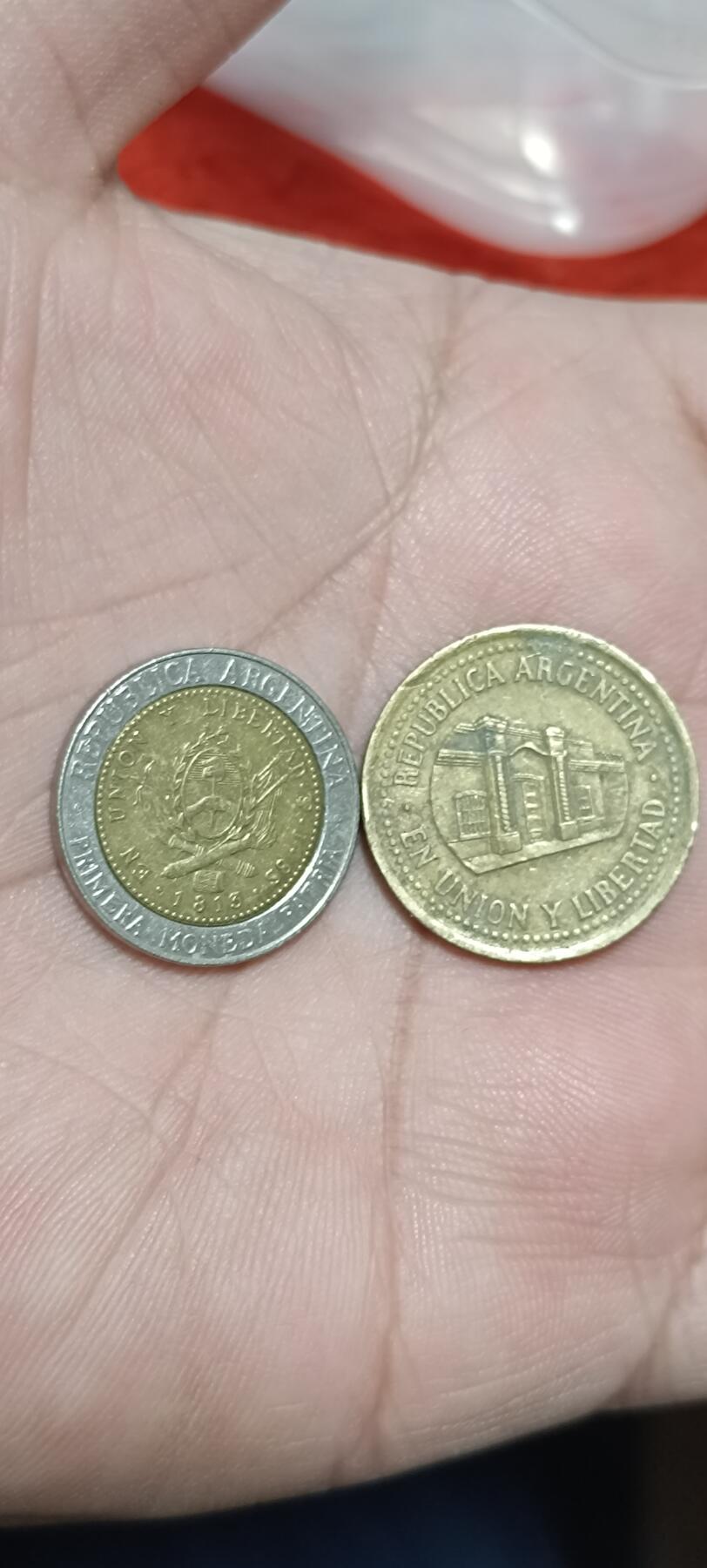 万国钱币阁第八场 双色阿根廷1比索➕50分铜币