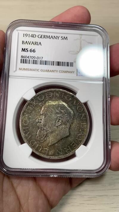 万国钱币拍卖第059期 NGC MS66 1914年德国巴伐利亚路德维希三世长翅流通5马克 发行量142600枚 能达到GEM级别的凤毛麟角 巴伐利亚末代国王 双面厚重五彩 NGC冠军分顶级典藏品质