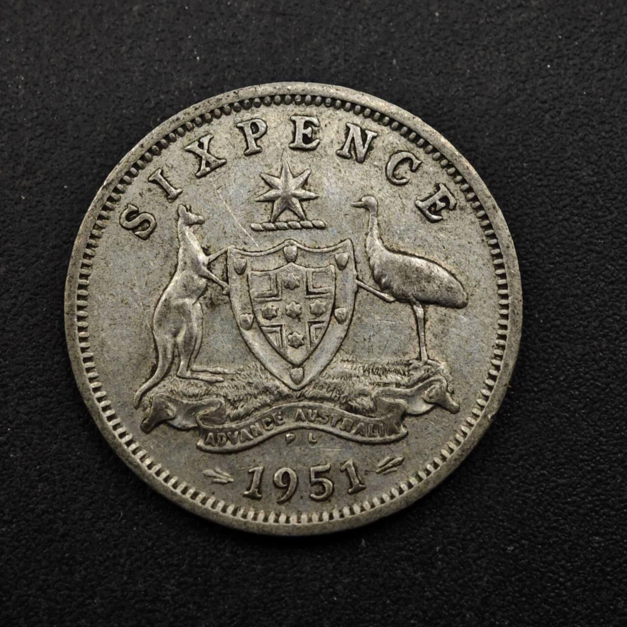 【淘币小摊】实时拍第八百五十三拍   散币银币场   满百包邮可预留二周 每周一统一发货   澳大利亚1951年乔治六世6便士银币