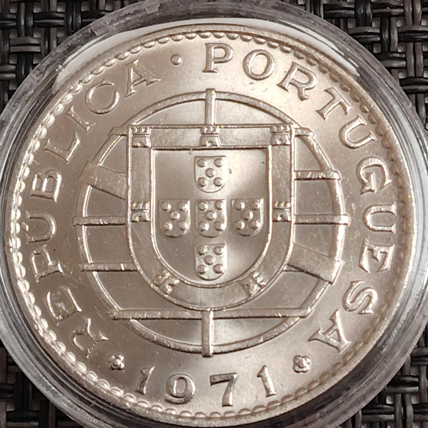 布加迪🐬～世界钱币(上海)🌾第 271 期 /  各国套币和散币 葡属安哥拉🇦🇴 1971年 20埃斯库多