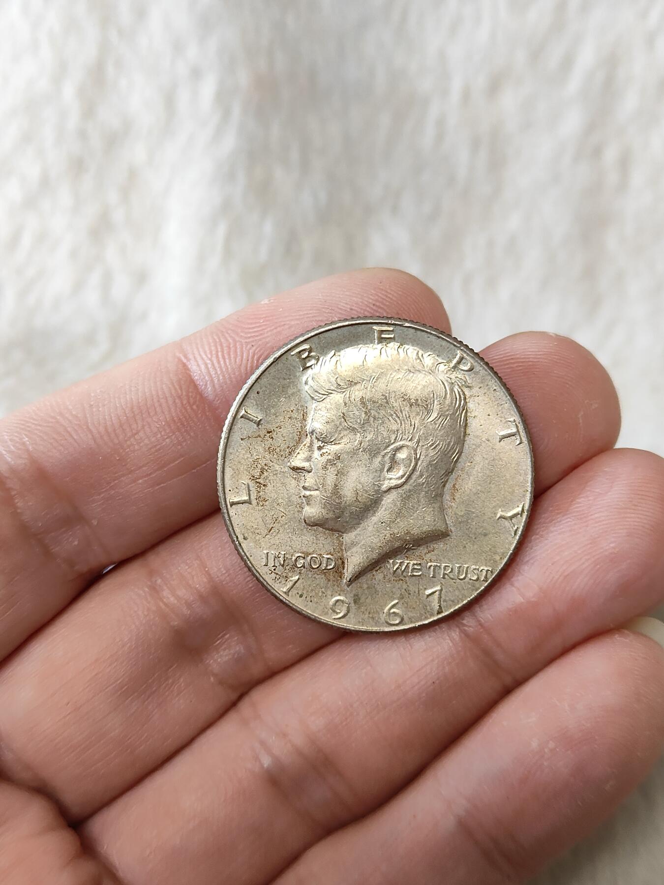 外国银币1967年银币11.4克品相包浆不错按图发货一物一图B072