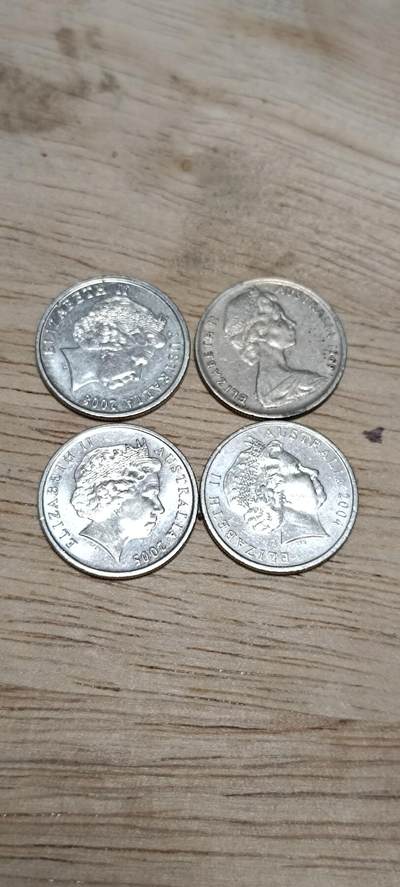 万国钱币阁第八场 - 加拿大女王版5分一组