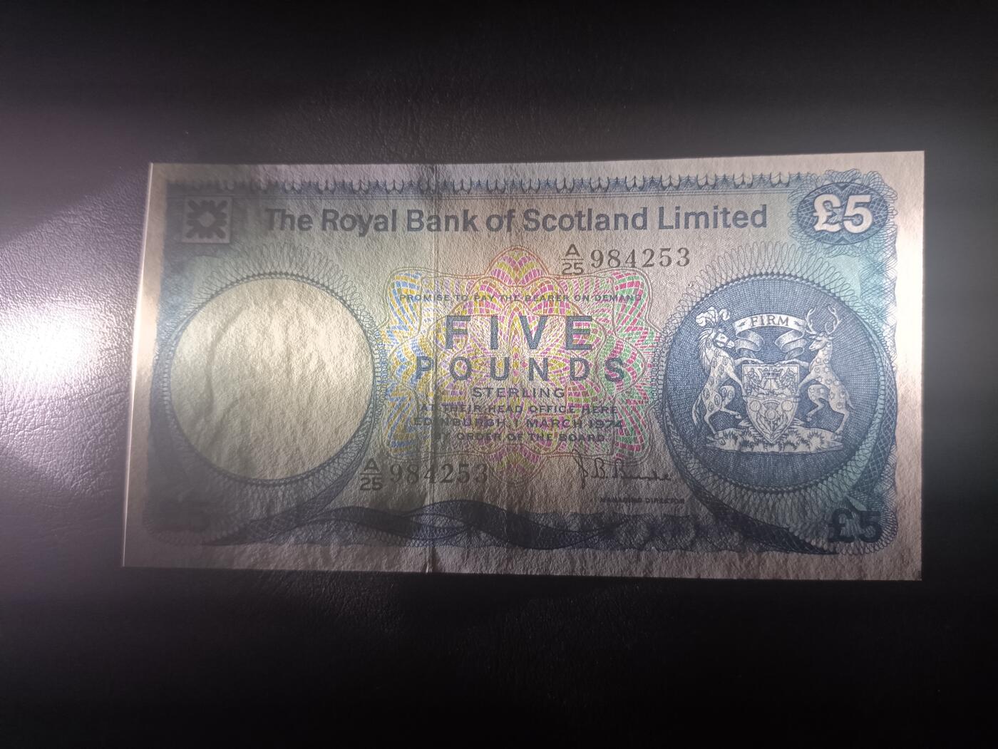 2026一月第四期，总214期 苏格兰皇家银行1974年5镑UNC，银行徽章和库尔赞城堡，少见早期品种