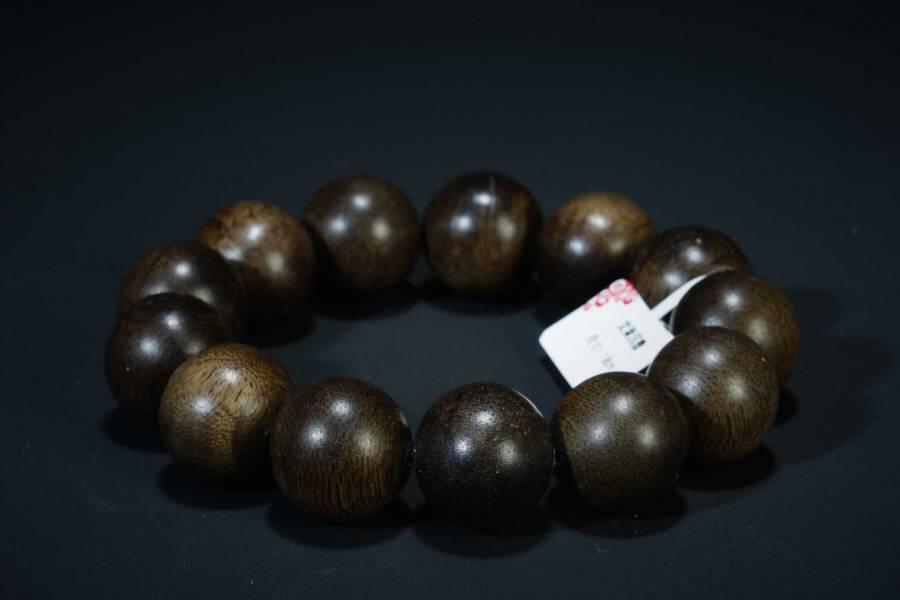 上海都达杂项专场二十五（全场包邮）  天然文莱软丝沉香1.8圆珠手串 附鉴定证书87-212