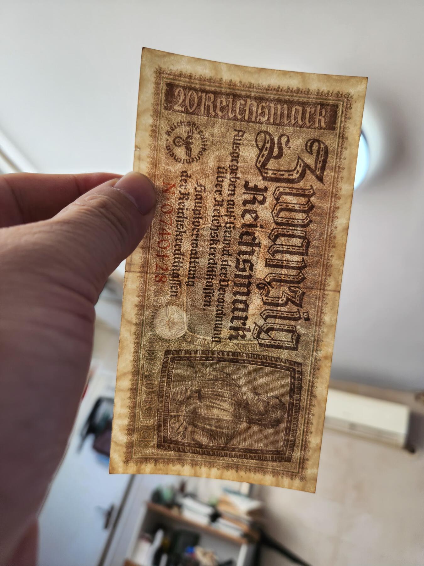 1月22号晚上8点 外国纸币自动截拍第11场 德国3马克原票美品