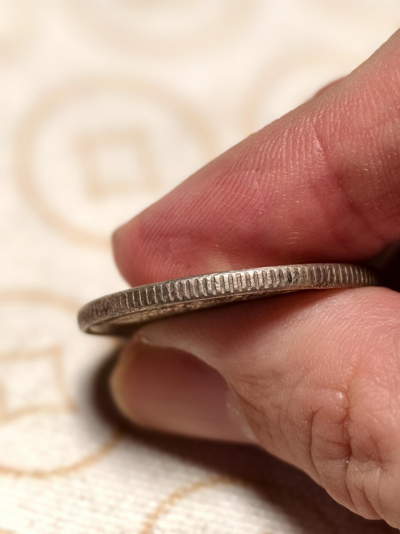 抚柳草堂-第十期章牌钱币  奖章勋章限时免佣 满百包邮 放漏专场 1939瑞典古斯塔夫五世 2克朗银币 15.1g 难得原光美品