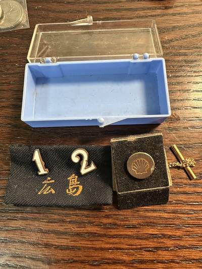 蒂克钱币-第55场 日本章 企业章拍卖 - 日本 广岛12 纪念徽章和布条