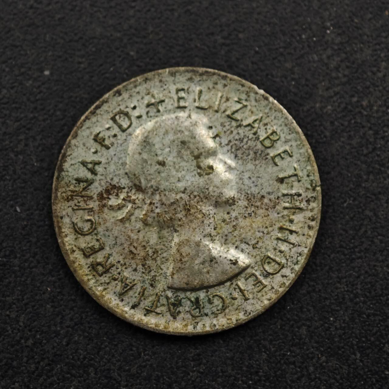 【淘币小摊】实时拍第八百五十三拍   散币银币场   满百包邮可预留二周 每周一统一发货   澳大利亚1961年伊丽莎白二世3便士银币