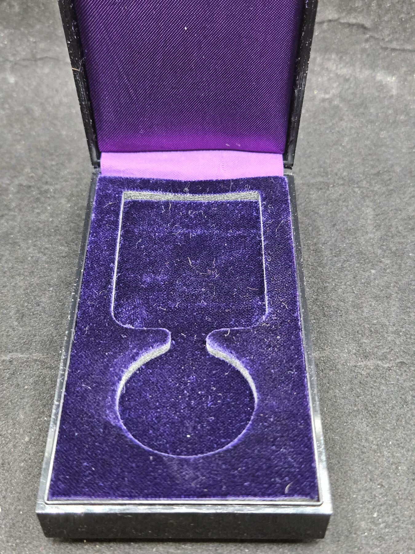 0元起拍勋章 第328期 咸鱼国勋章拍卖专场 1月25日（周日）下午6：00开始 大东亚从军记章空箱