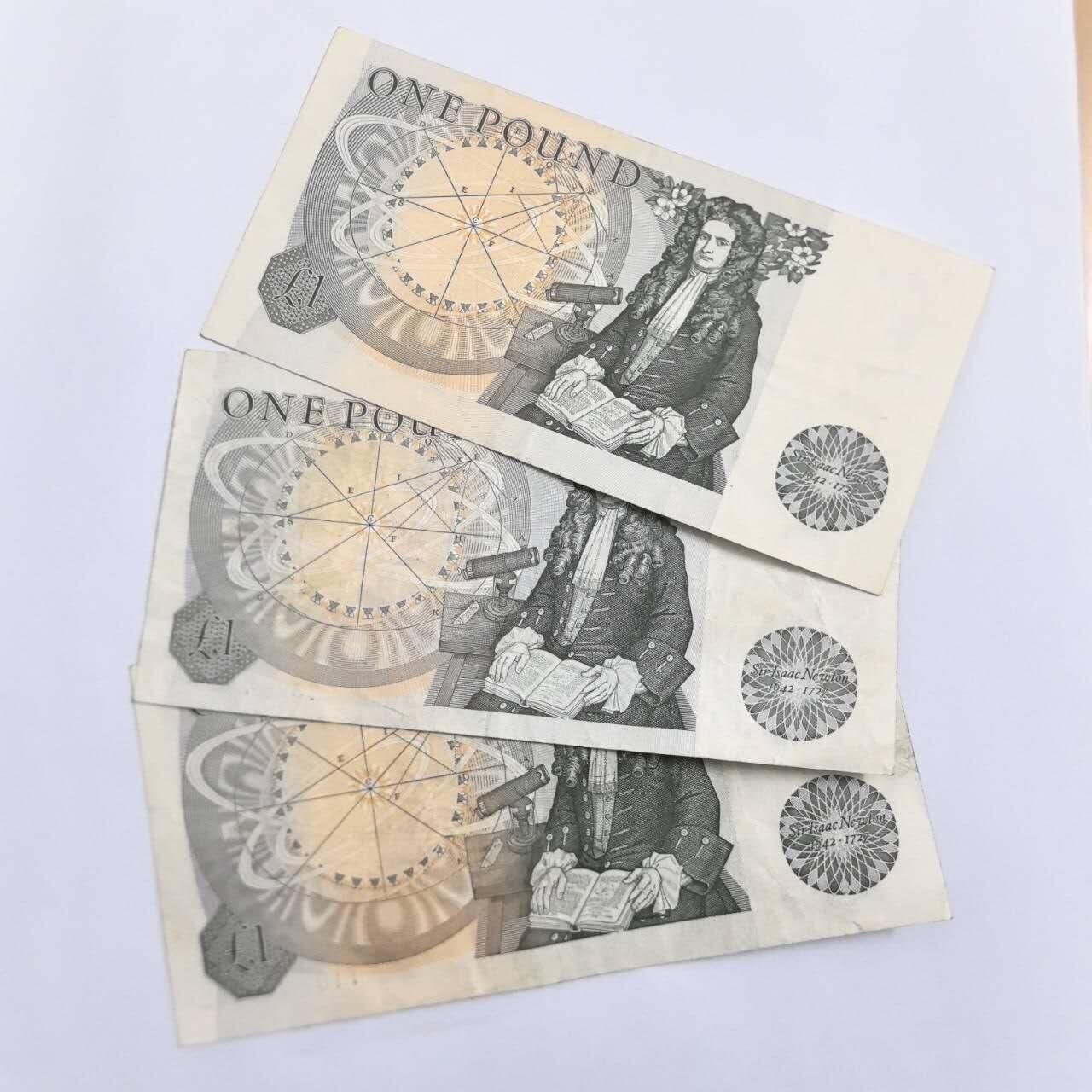 各国外币第109期 英国1镑 3张