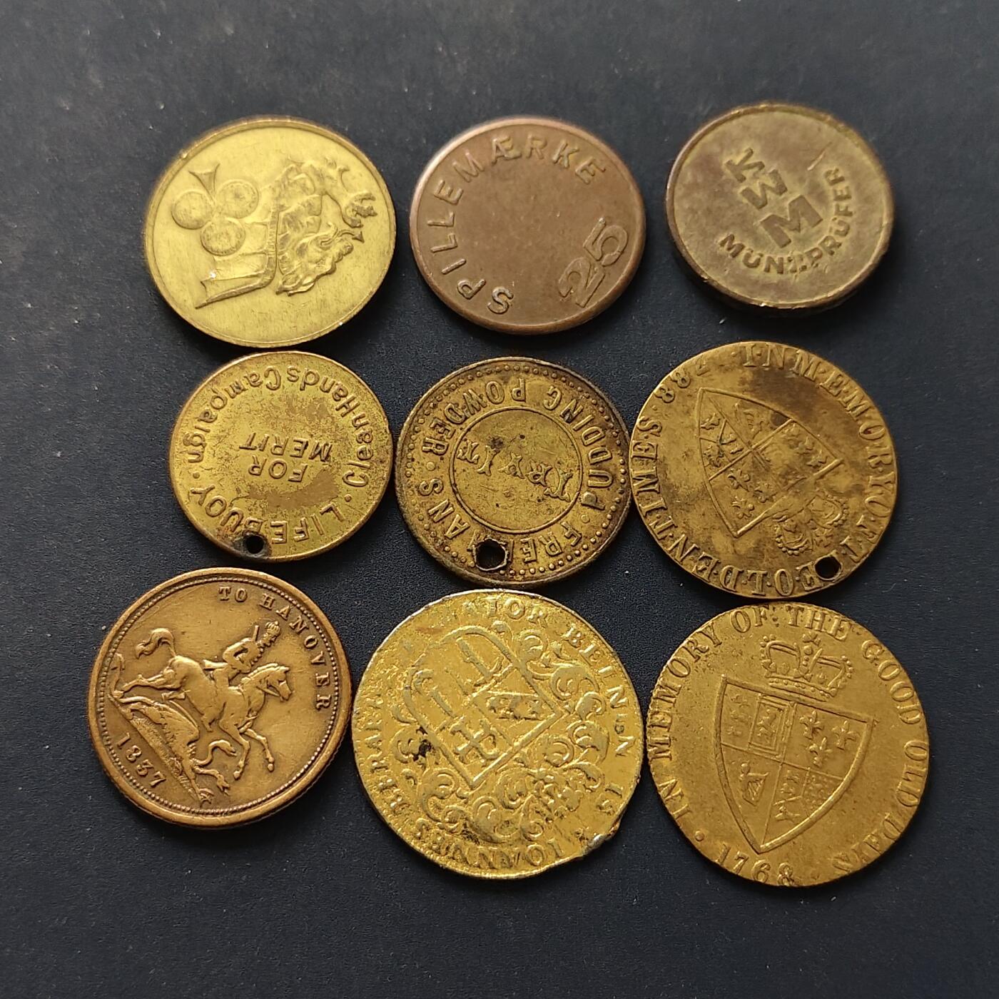 【全场包邮】纯粹捡漏拍496场-持续更新中 【代币/纪念章】世界各国各年份代币纪念章9枚一组