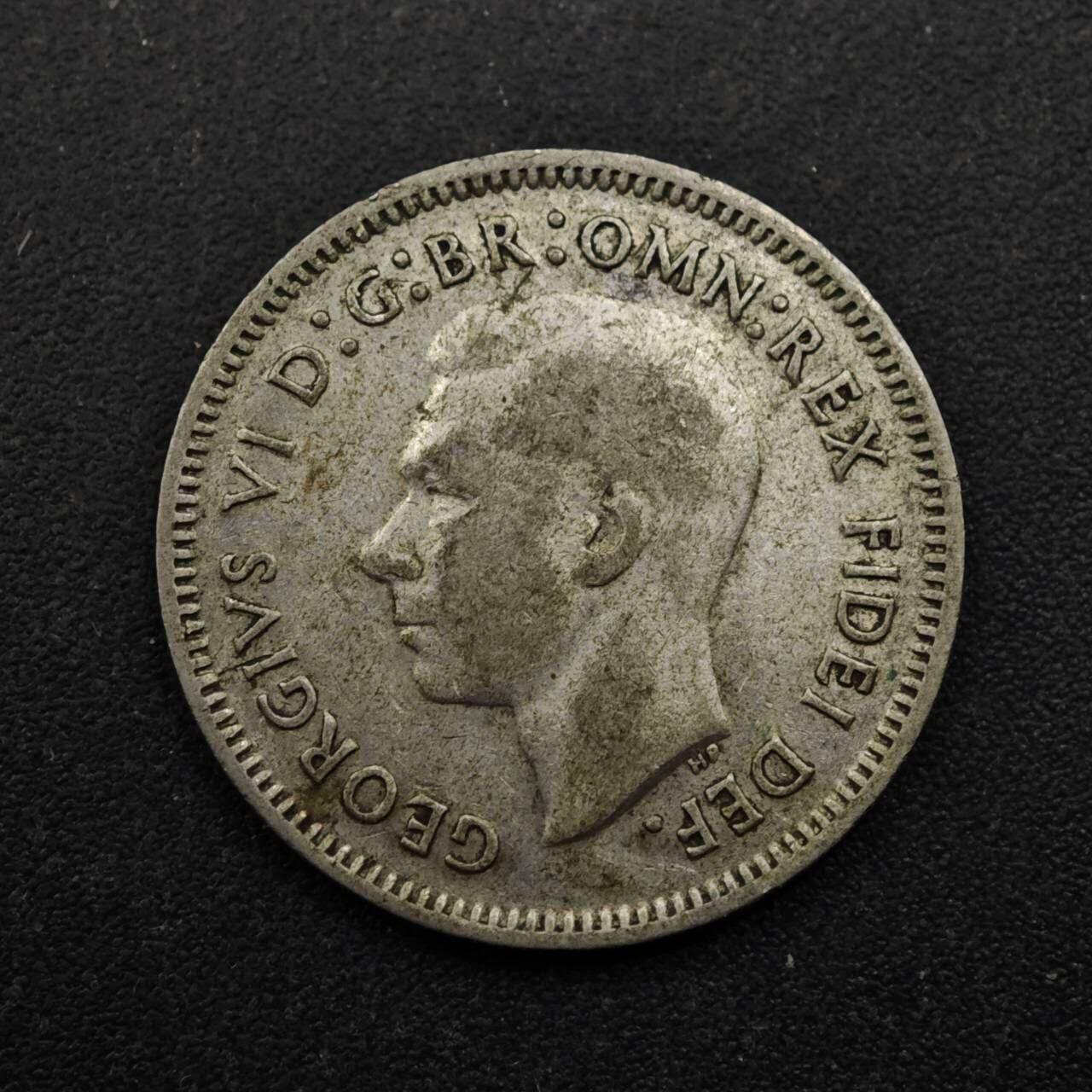 【淘币小摊】实时拍第八百五十三拍   散币银币场   满百包邮可预留二周 每周一统一发货   澳大利亚1951年乔治六世6便士银币