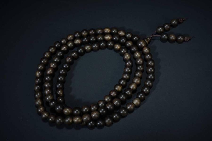 上海都达杂项专场十七（全场包邮） 天然文莱沉香0.8圆珠多圈手串 附鉴定证书87-215