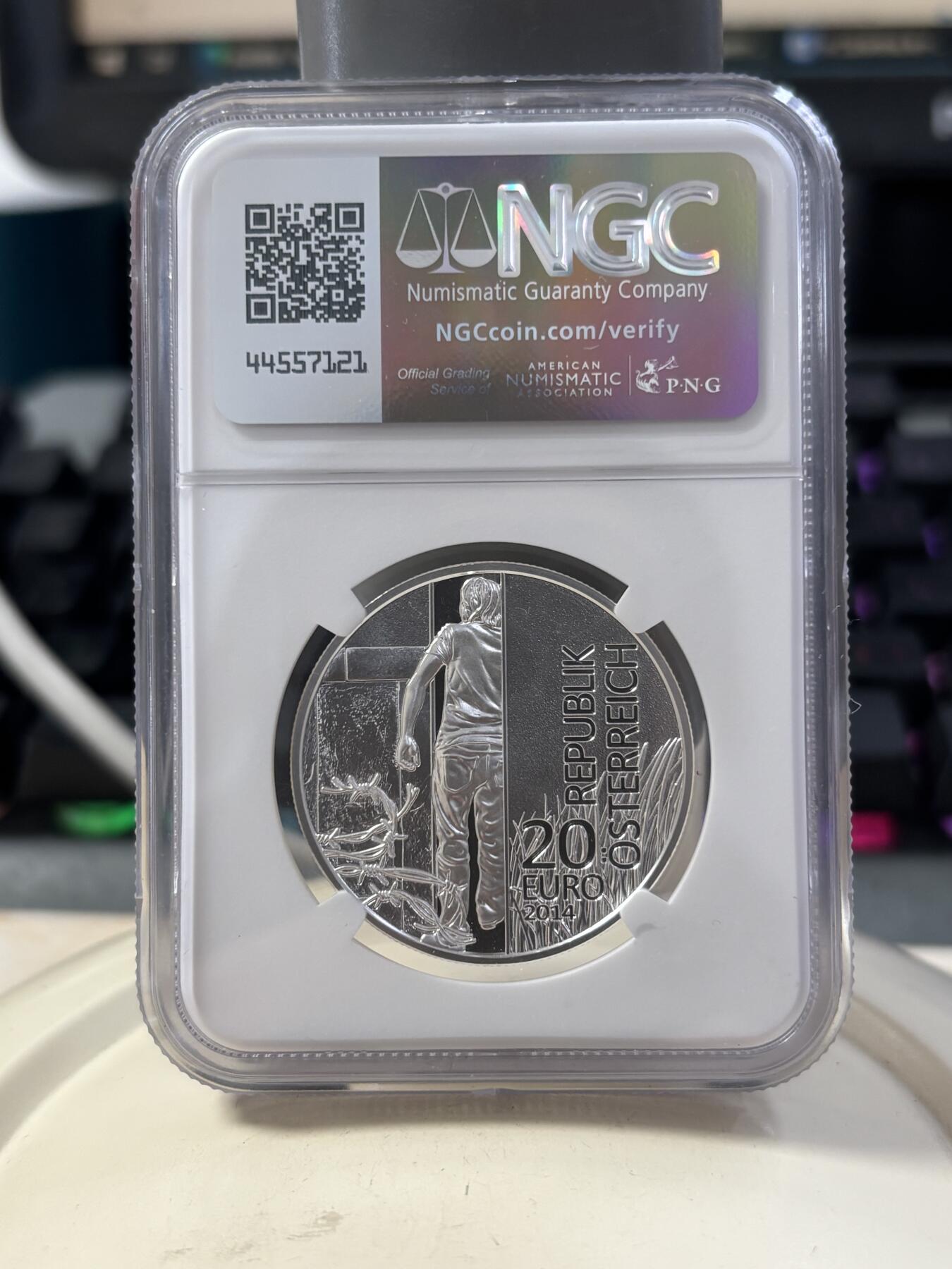 第189期拍卖 获奖奥地利2014推到柏林墙精致银币NGC-PF70无原盒证，900银，20克，发行50000枚