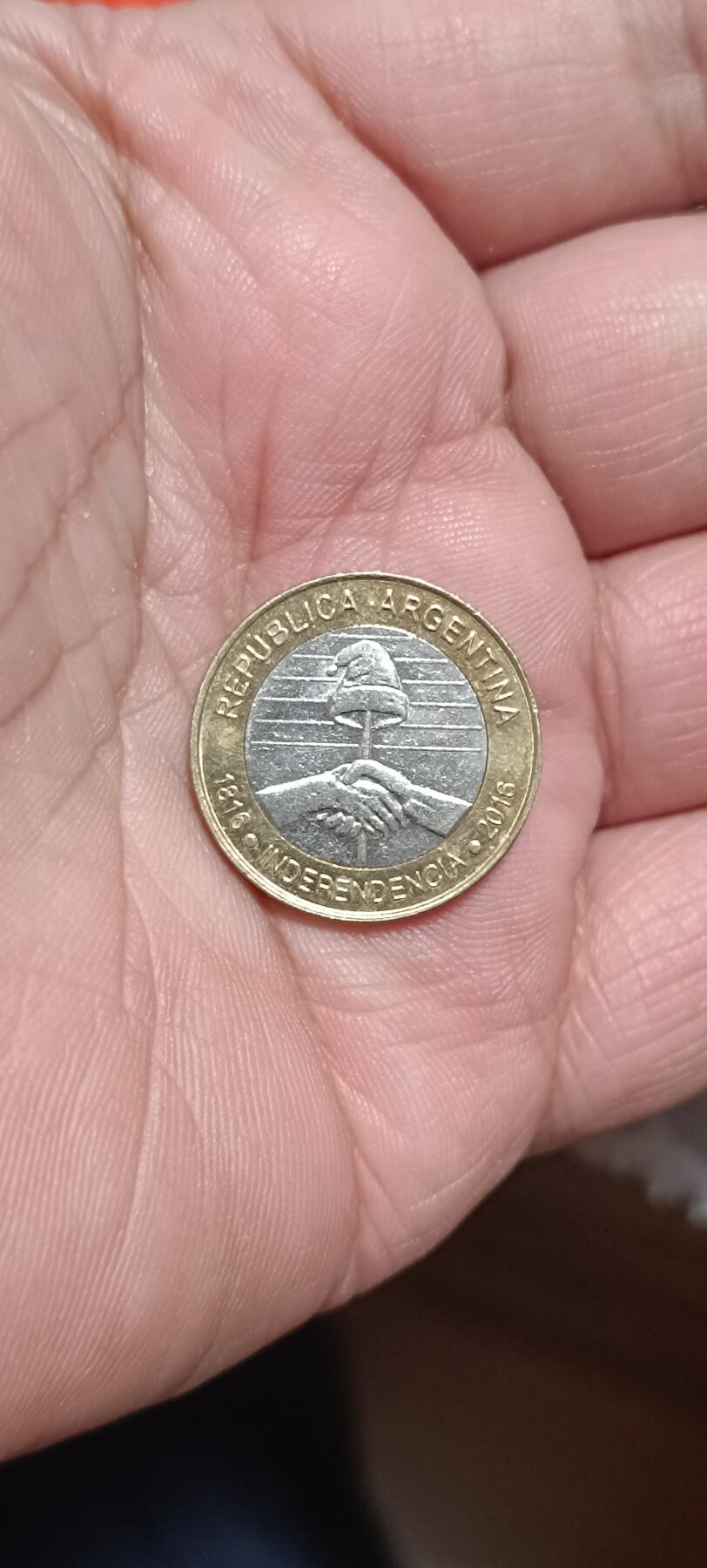 万国钱币阁第八场 阿根廷双色2比索两百周年纪念币