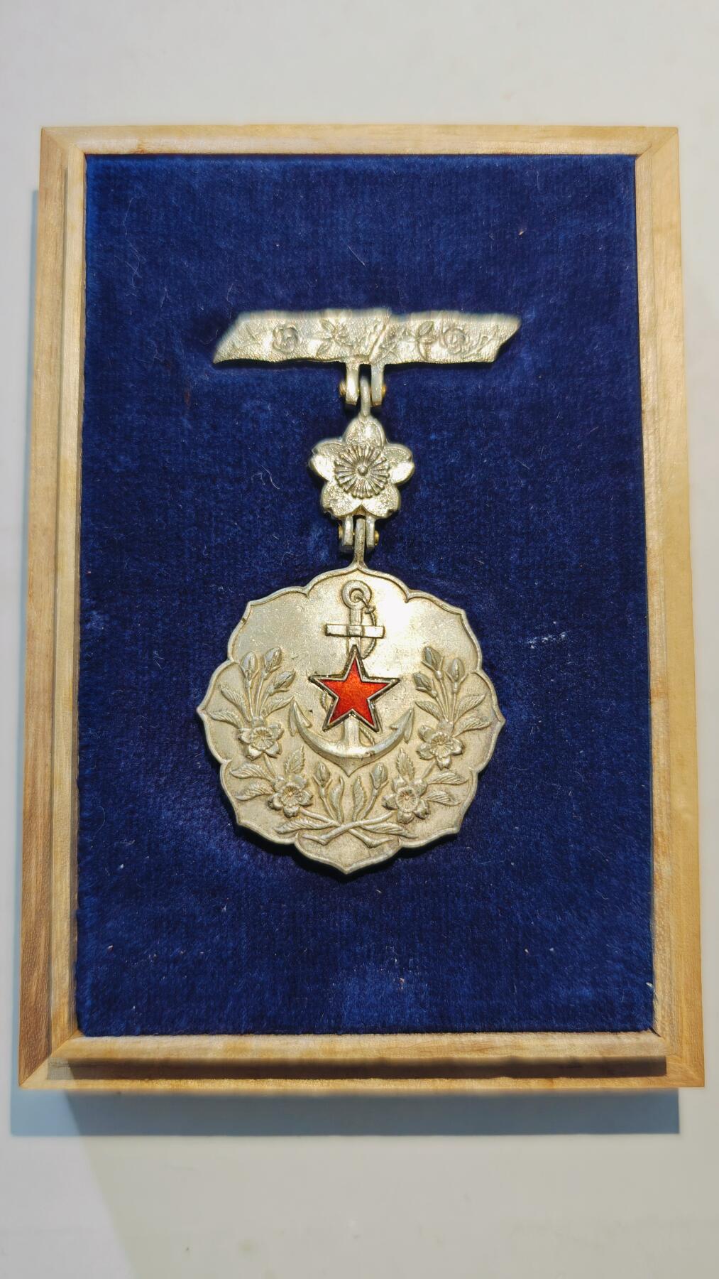 东亚勋章徽章主题拍卖6 爱国妇人会三等有功章