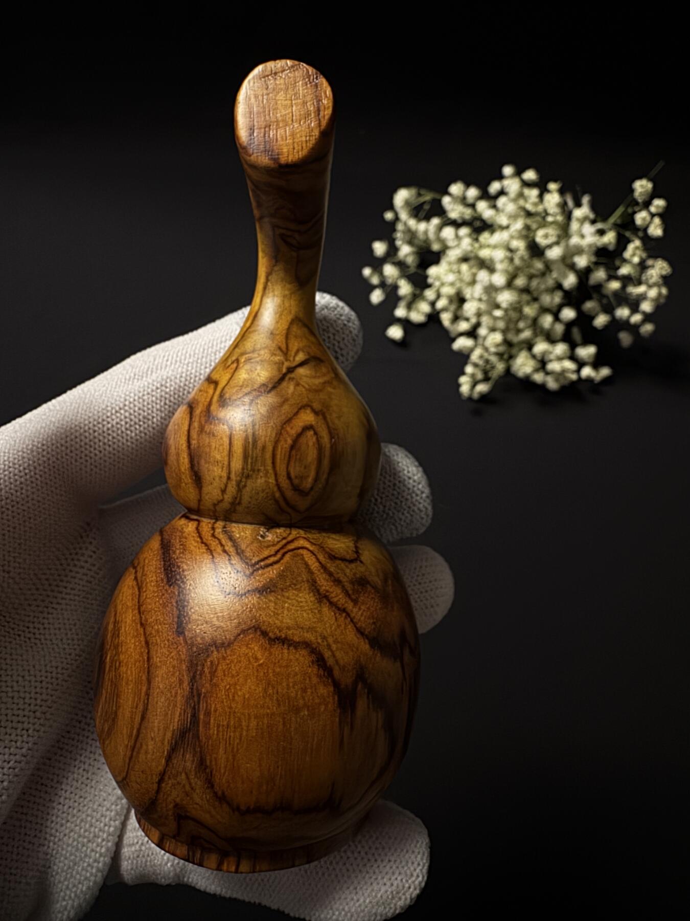 零元拍：越南黄花梨 手把件 福禄（葫芦）大肚 66，小肚 44，高 123MM，满花纹漂亮哦