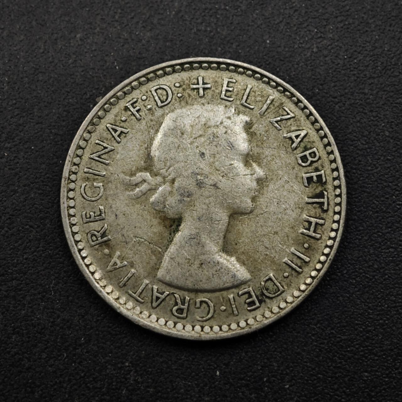 【淘币小摊】实时拍第八百五十三拍   散币银币场   满百包邮可预留二周 每周一统一发货   澳大利亚1963年伊丽莎白二世6便士银币