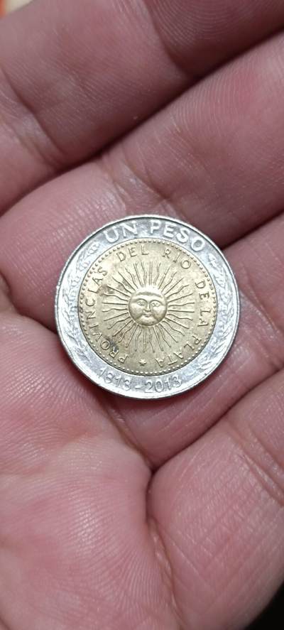 万国钱币阁第八场 - 阿根廷第一枚两百周年双色1比索纪念币