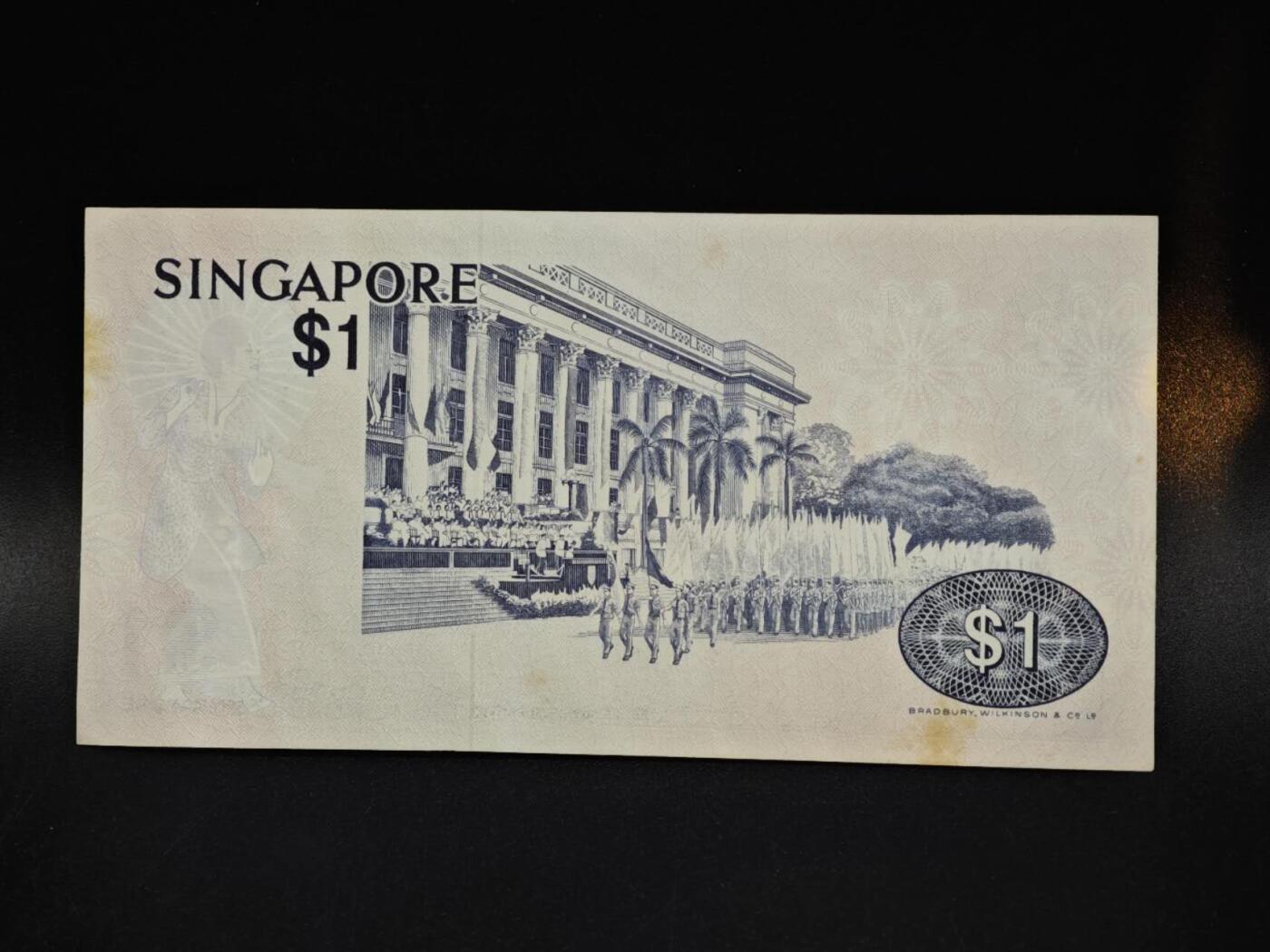 【淘币小摊】限时拍第八百五十二拍  无佣金福利纸币场  满百包邮可预留两周  周一统一发货  新加坡1元纸币