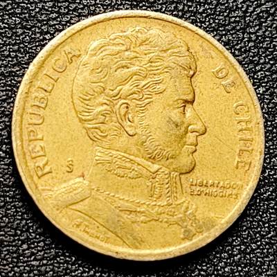 泉币菌-第173场- 精品福利场 - 智利1994年10比索铝青铜币 独立战争领袖奥希金斯 21MM 