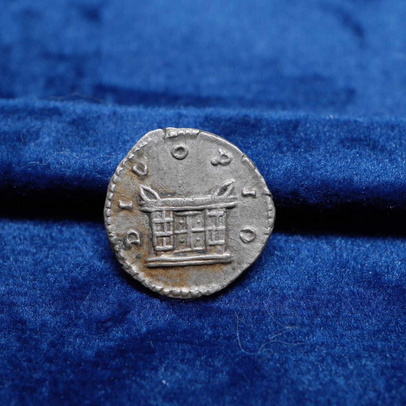 琋语集藏2026年02月欧洲古典打制币拍卖 古罗马帝国五贤帝安东尼庇护追思授圣银币