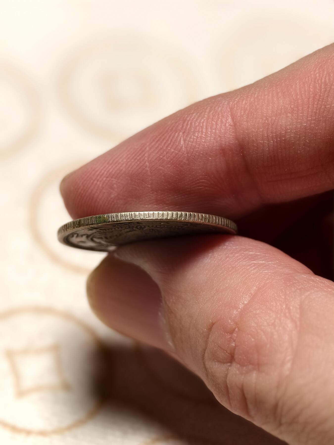 抚柳草堂-第十期章牌钱币  奖章勋章限时免佣 满百包邮 放漏专场 1871日本旭日龙二十钱银币 早期明治四年重5.1g 极美品细节好全龙鳞黄油彩光