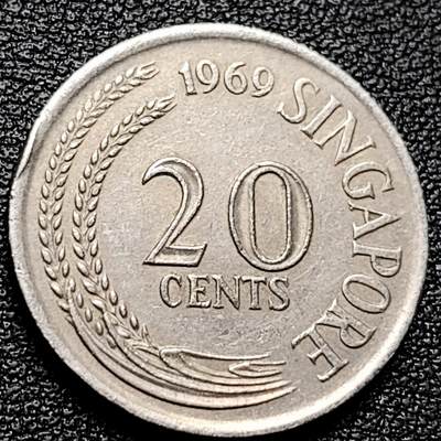 泉币菌-第173场- 精品福利场 - 高币值 1969年 新加坡20分 海洋动物-剑鱼 24mm  