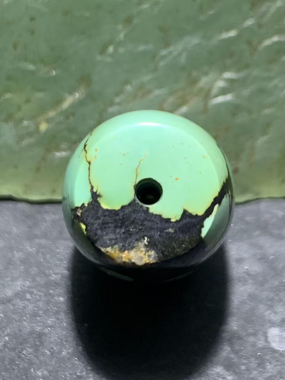 湖北十堰高瓷网花松石桶珠一颗，