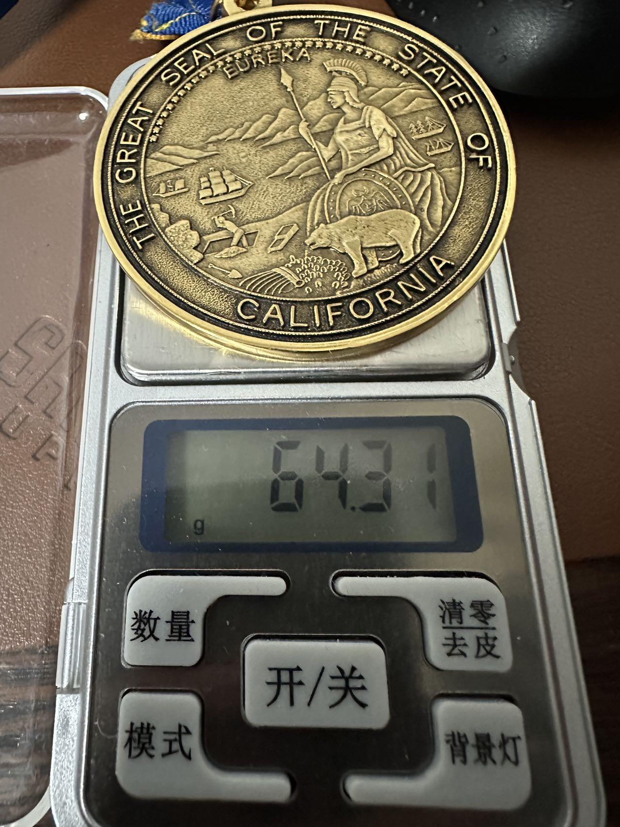 蒂克钱币-第55场 日本章 企业章拍卖 美国加利福尼亚州尤里卡市与日本茨城县神栖市 友好城市纪念章62mm 64g