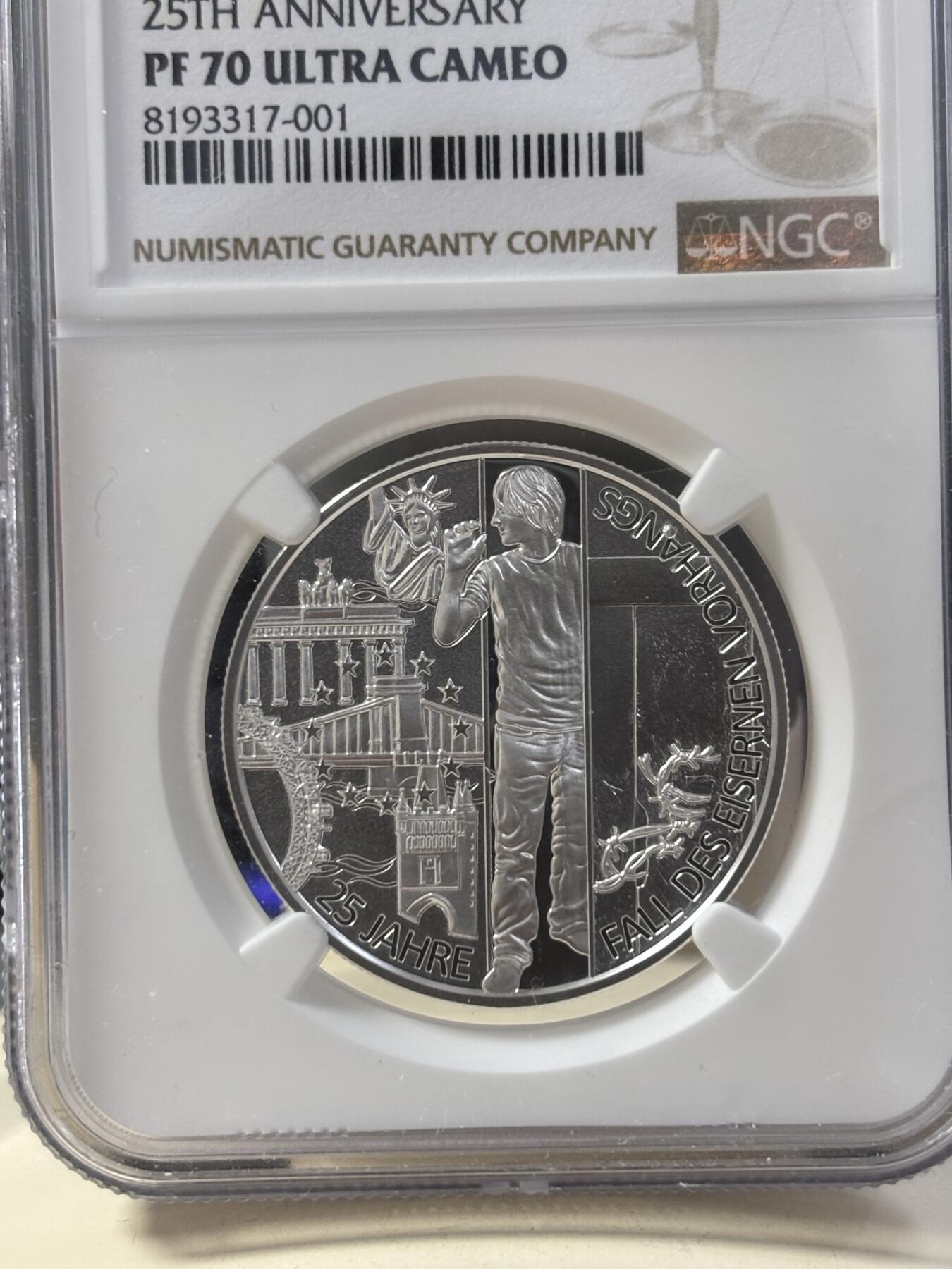 第189期拍卖 获奖奥地利2014推到柏林墙精致银币NGC-PF70无原盒证，900银，20克，发行50000枚