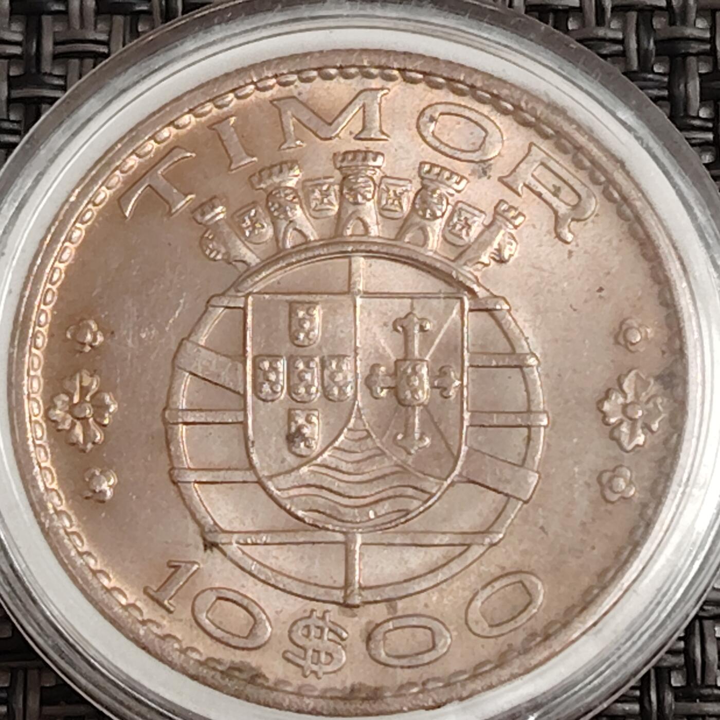 布加迪🐬～世界钱币(上海)🌾第 271 期 /  各国套币和散币 葡属帝汶 1970年 10埃斯库多 原光好品