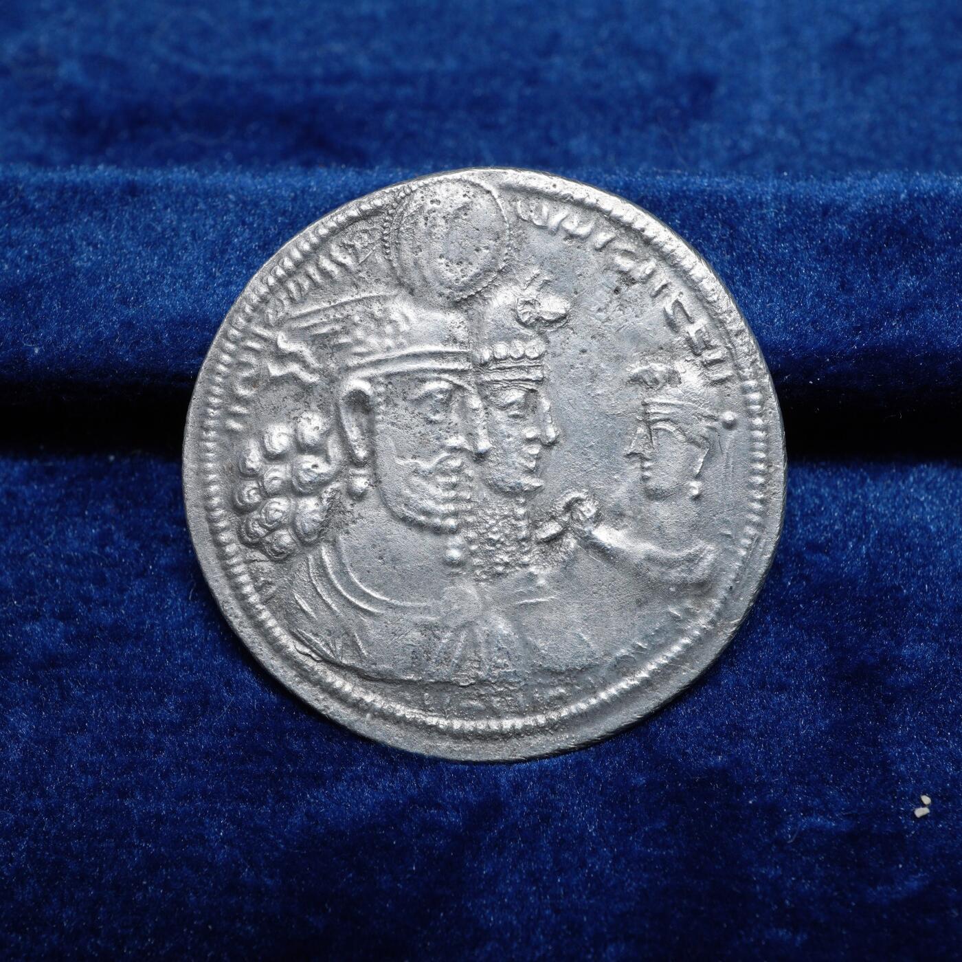 琋语集藏2026年02月欧洲古典打制币拍卖 古波斯萨珊王朝-瓦赫兰二世1德银币（王子献花环少见版）