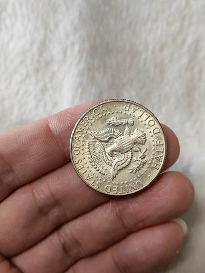 外国银币1967年银币11.4克品相包浆不错按图发货一物一图B072 外国银币1967年银币11.4克品相包浆不错按图发货一物一图B072