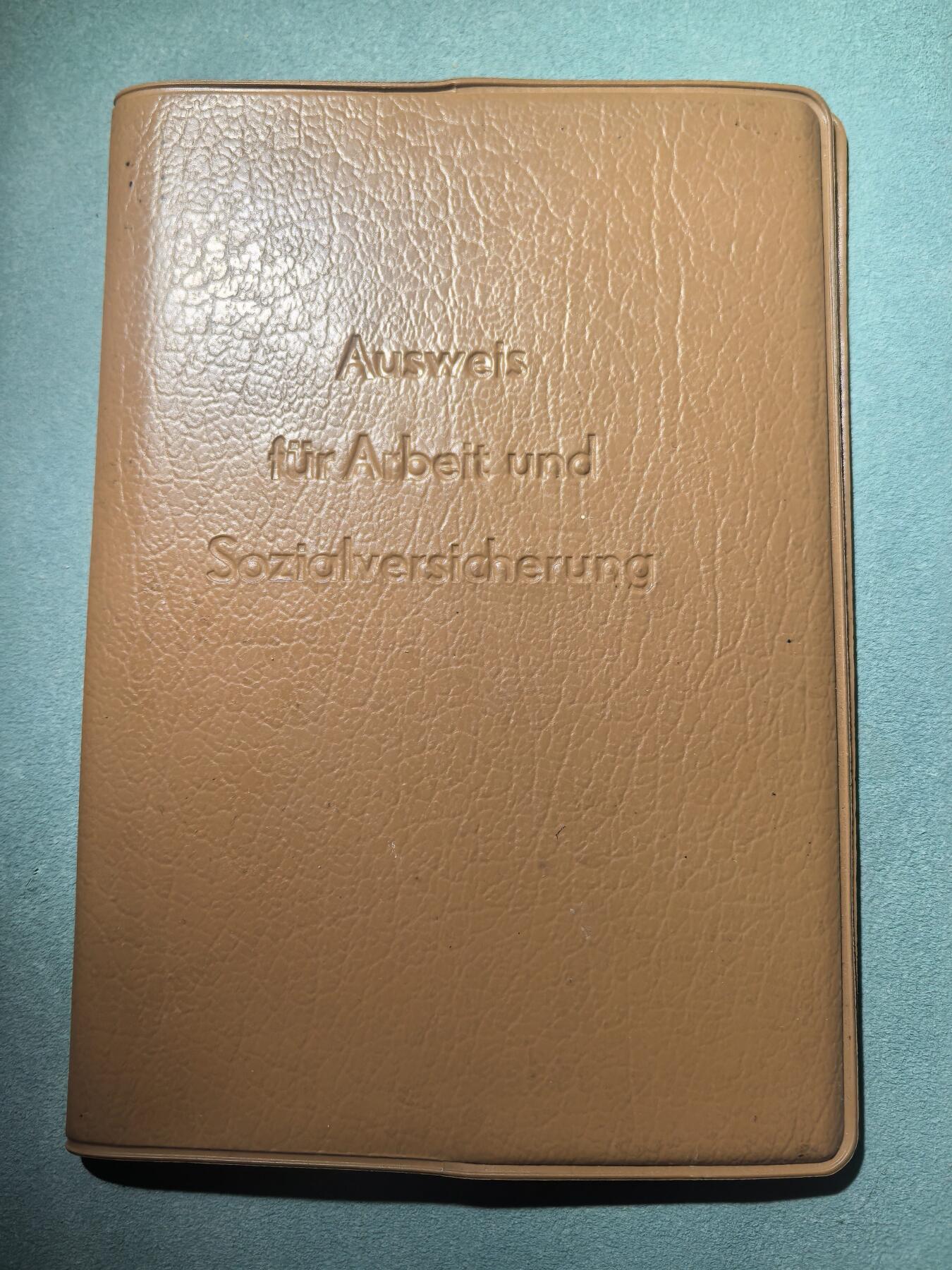 盛世勋华——号角文化勋章邮票专场拍卖第301期 东德工作和社会保险证