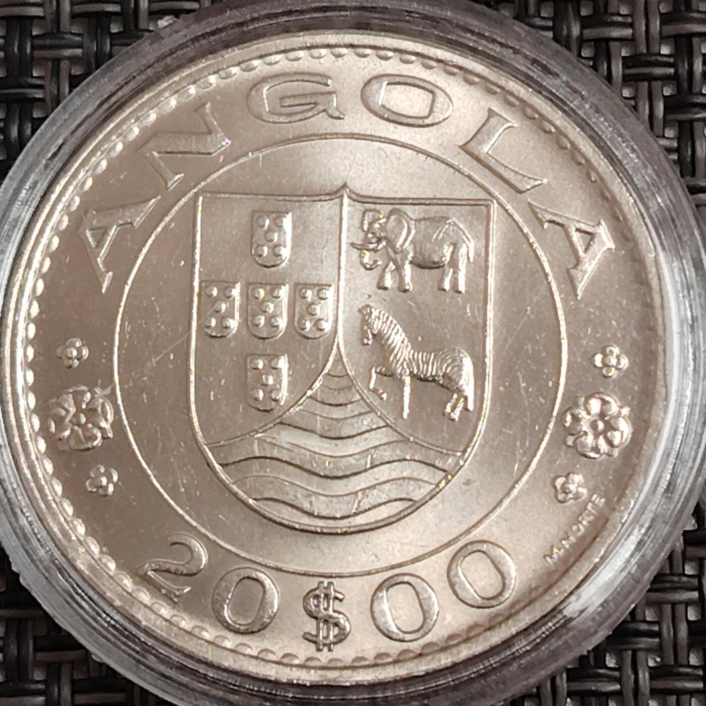 布加迪🐬～世界钱币(上海)🌾第 271 期 /  各国套币和散币 葡属安哥拉🇦🇴 1972年 20埃斯库多