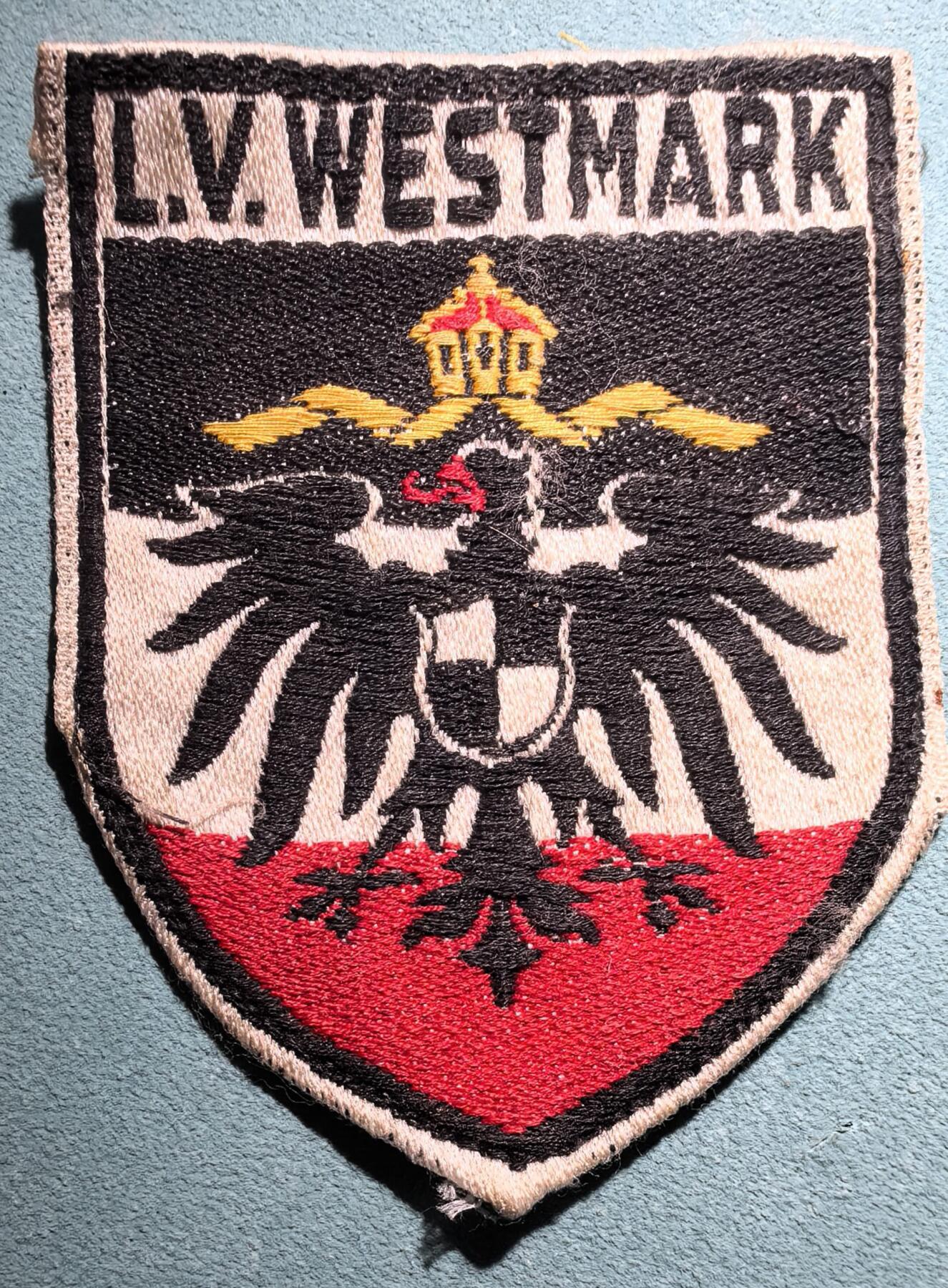 盛世勋华——号角文化勋章邮票专场拍卖第301期 德国（一战）钢盔团西部马克大队布质臂章 带厂标 极为少见 市场价75欧参见图三