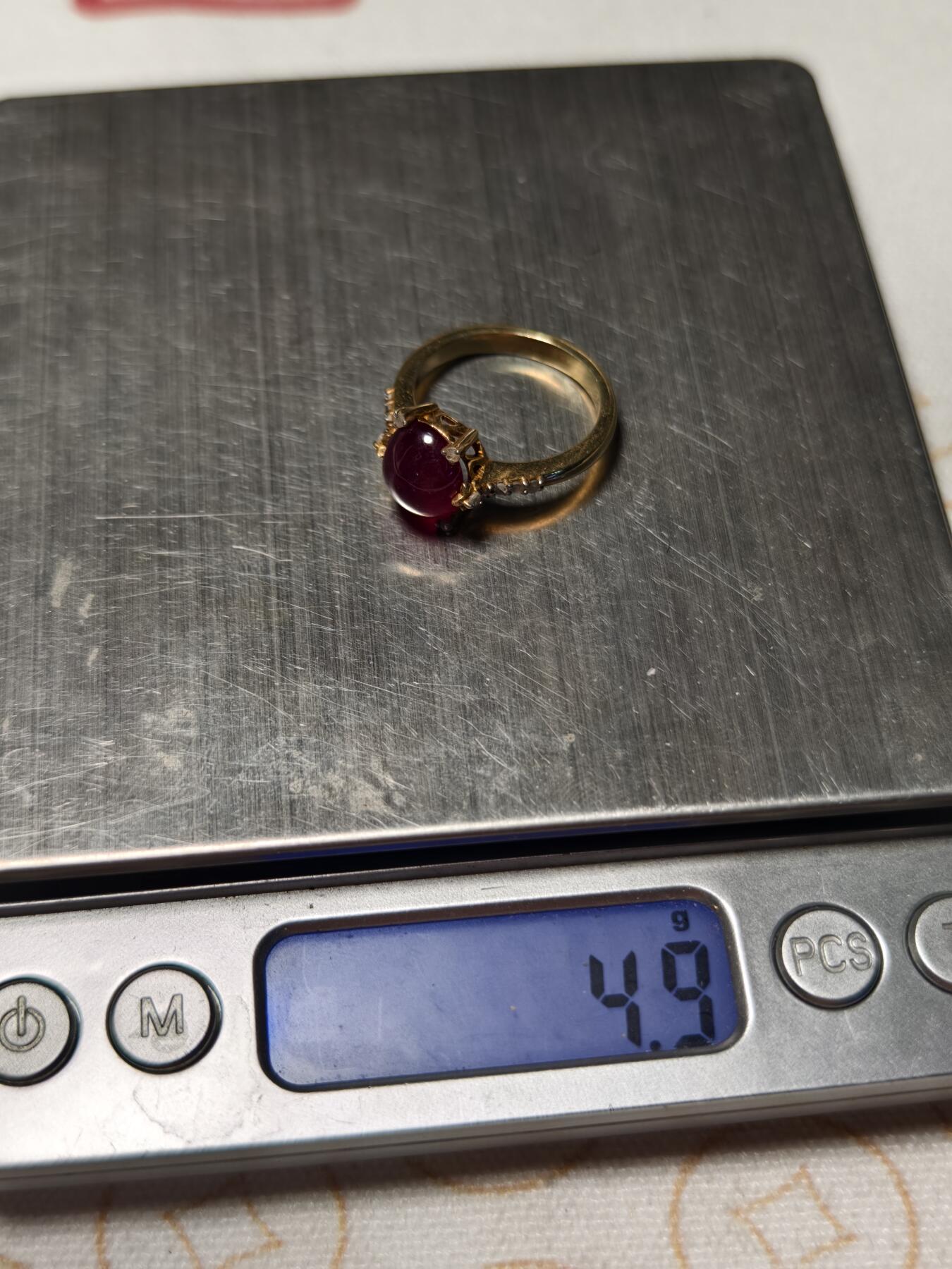 抚柳草堂-第十期章牌钱币  奖章勋章限时免佣 满百包邮 放漏专场 回流红宝石戒指 银镀金镶嵌红宝石 宝石长10.5宽7.5mm 重4.9g 打标925 内圈约18.8mm