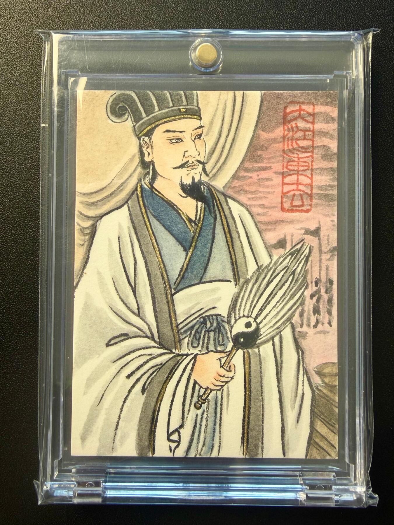 NO.22 好又多金牌大场，年前倒数第3期！每周一站式配齐，方便凑单！（周6晚9点截拍，卖家送拍0抽成！） 【1/1手绘卡】卢艺丰老师签绘 诸葛孔明 背后近景头像+题字签名 一卡双画【七擒孟获安南徼，六出祁山复汉关】