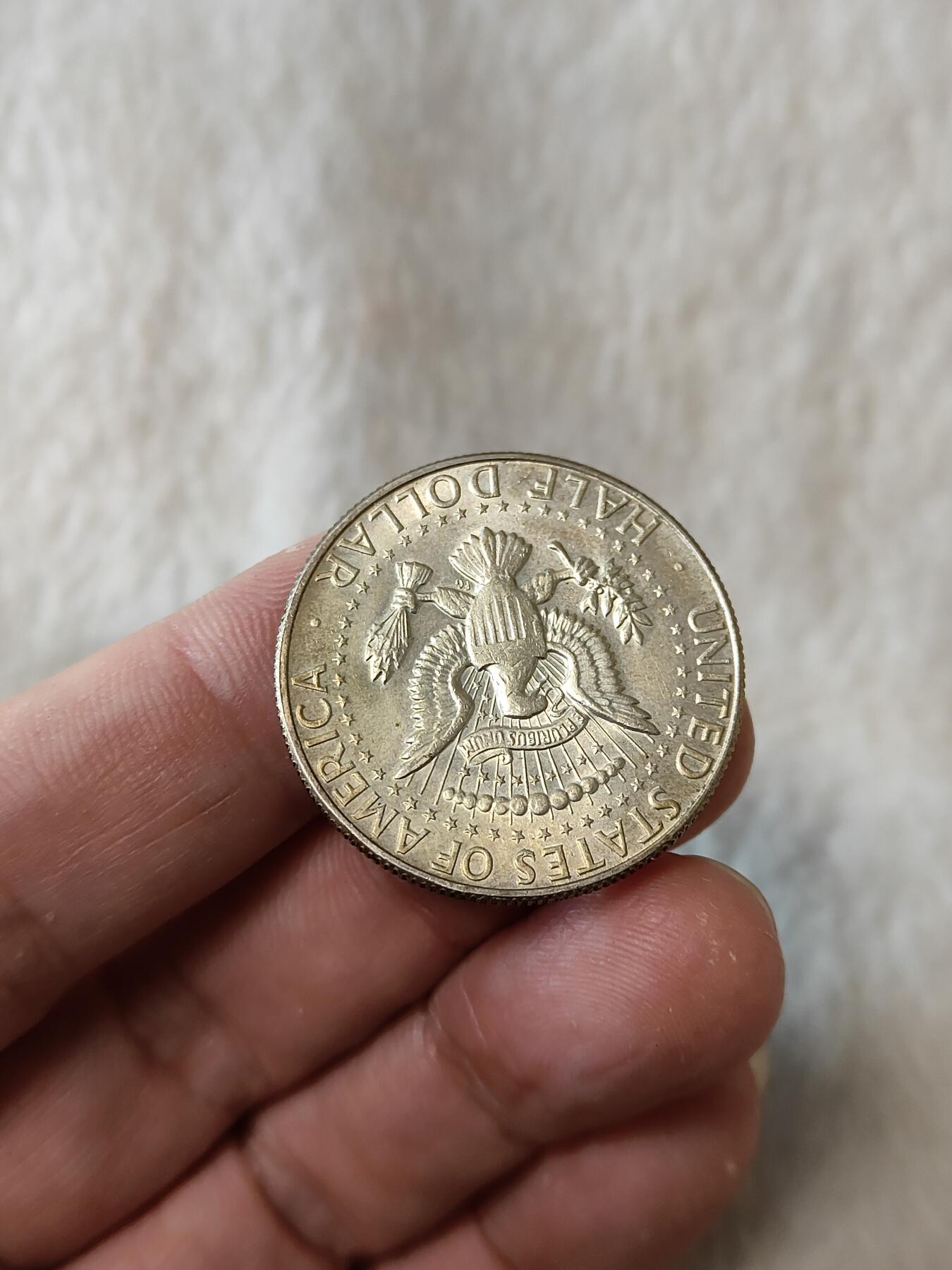 外国银币1967年银币11.4克品相包浆不错按图发货一物一图B072