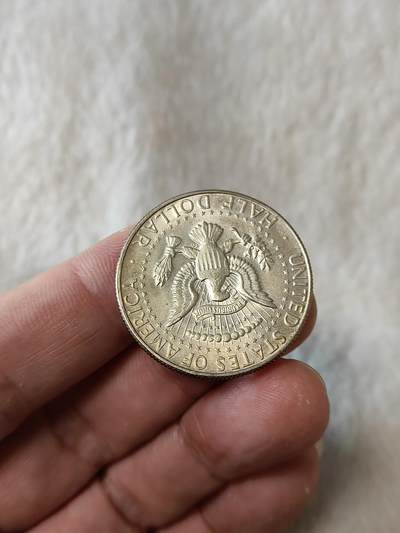 外国银币1967年银币11.4克品相包浆不错按图发货一物一图B072 外国银币1967年银币11.4克品相包浆不错按图发货一物一图B072